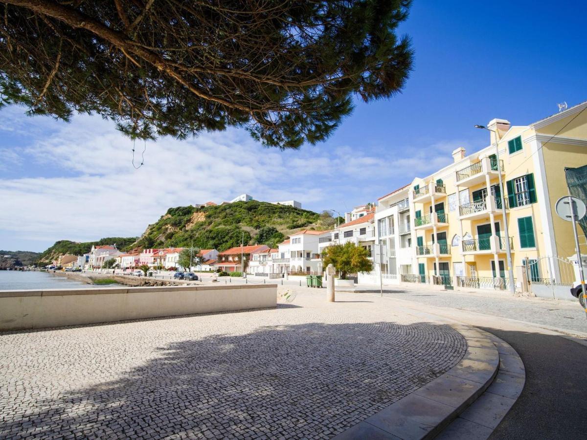 Apartment In A Luxurious Complex In The Center São Martinho do Porto Exteriér fotografie